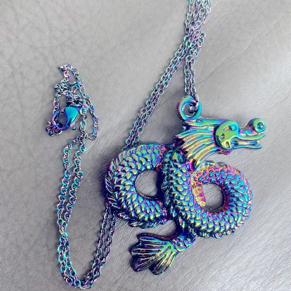 Rainbow 🌈 Chinese dragon 🐉 boho Necklace - Picture 9 of 12
